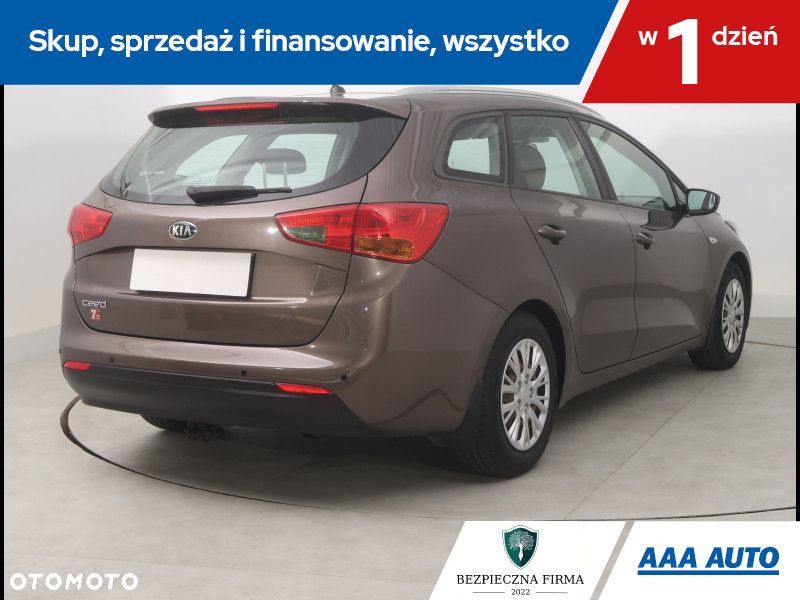 Kia Ceed - 6