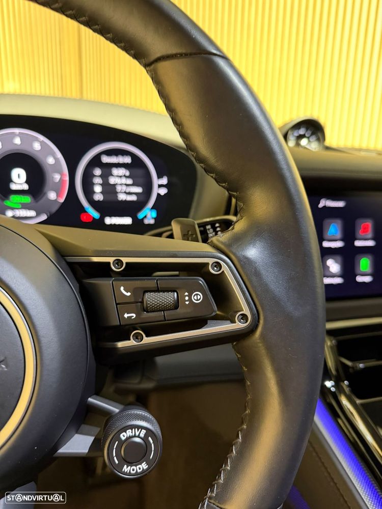 Porsche Panamera 4 E-Hybrid Executive - 12