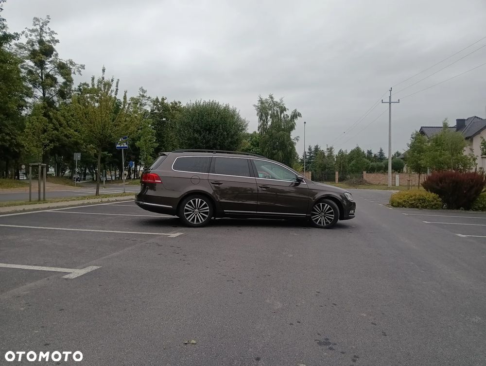 Volkswagen Passat 2.0 TDI Comfortline DSG - 8