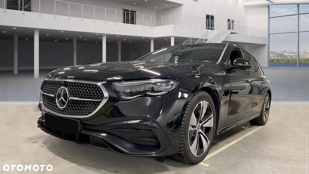 Mercedes-Benz Klasa E 300 de PHEV 4-Matic AMG 9G-Tronic - 3