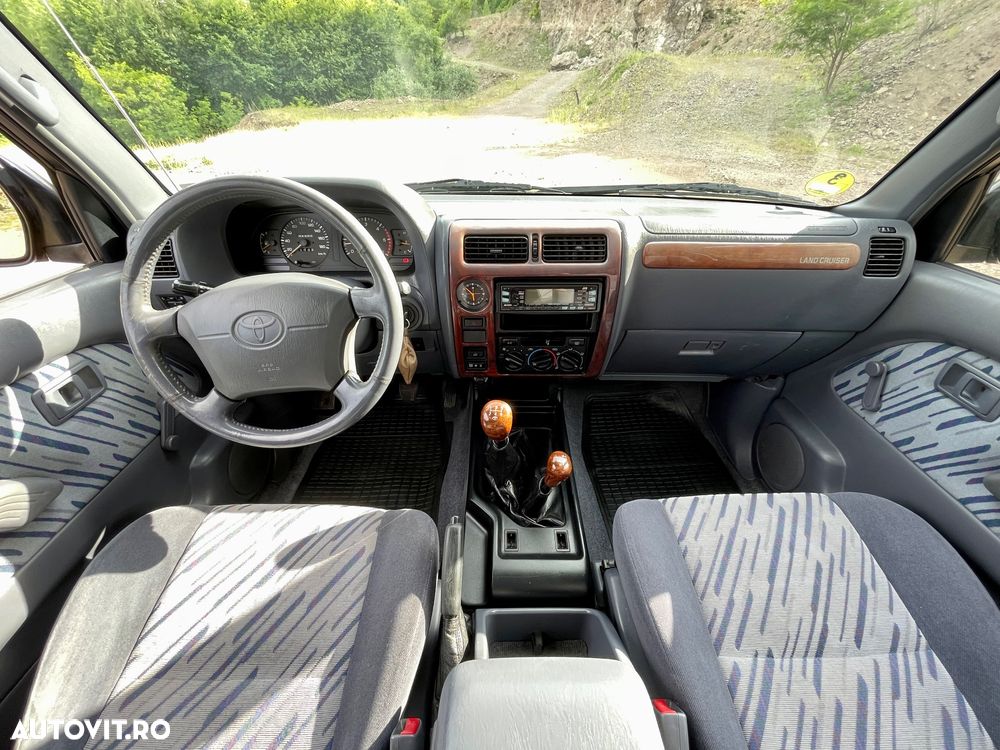 Toyota Land Cruiser - 10