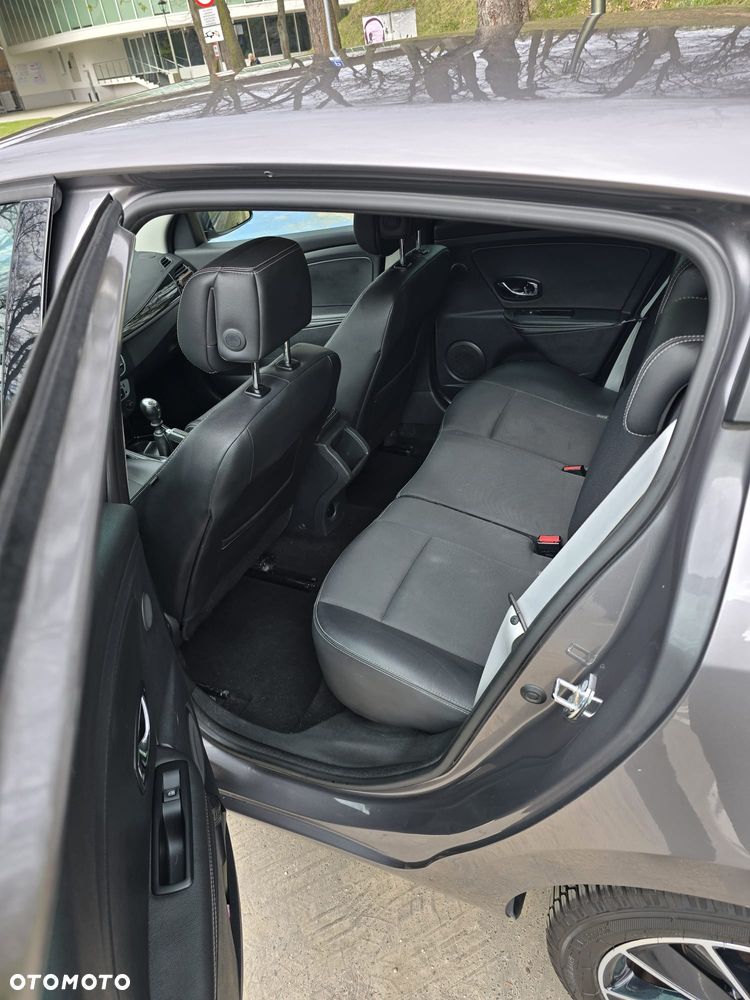 Renault Megane ENERGY TCe 115 Start & Stopp Bose Edition - 11