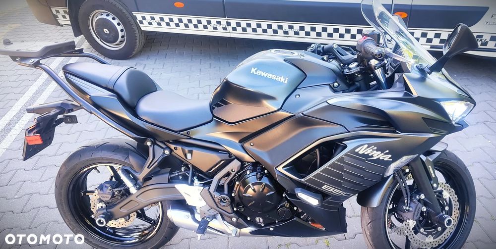 Kawasaki Ninja - 25