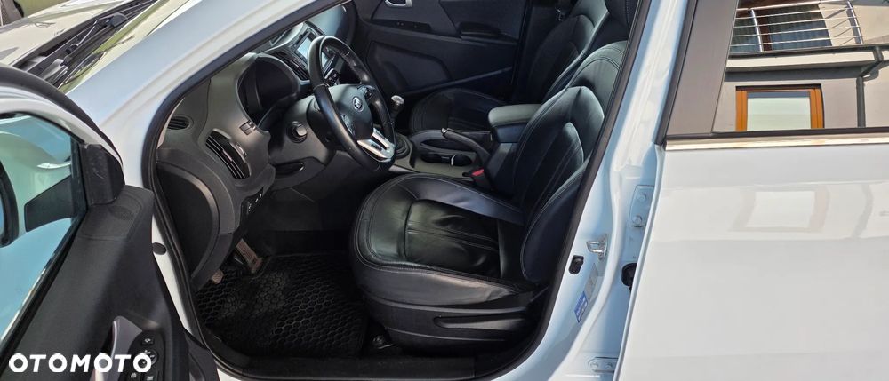 Kia Sportage 2.0 XL 2WD - 27