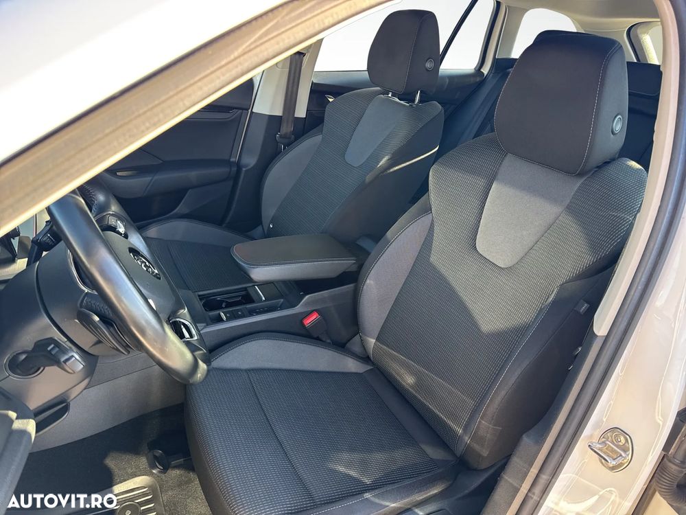 Skoda Octavia 2.0 TDI DSG Ambition - 13