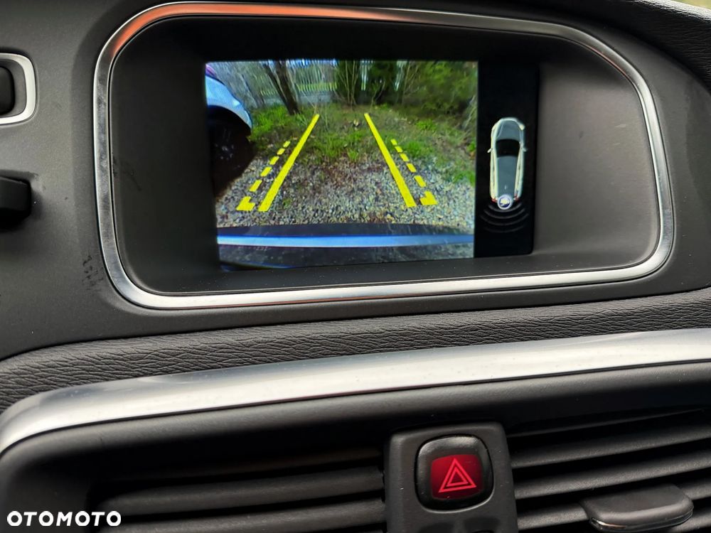 Volvo V40 D3 Summum - 10