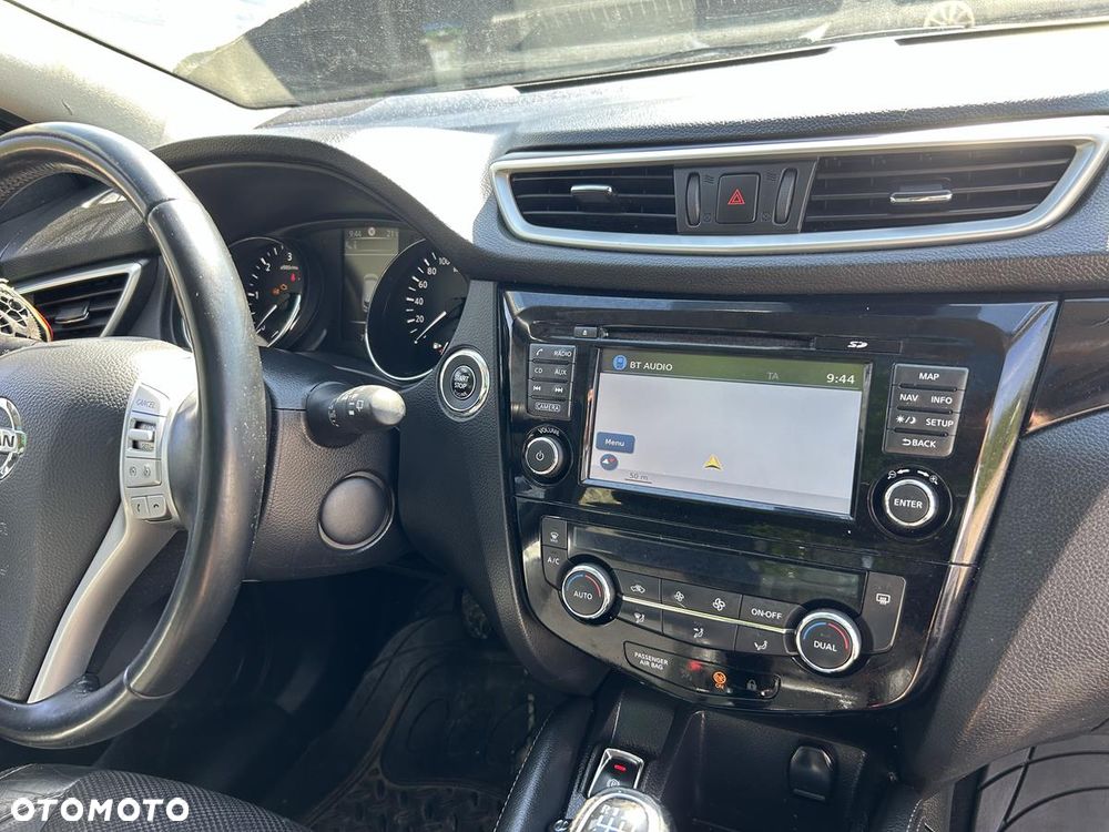 Nissan Qashqai 1.6 DCi 4x4 Tekna - 12