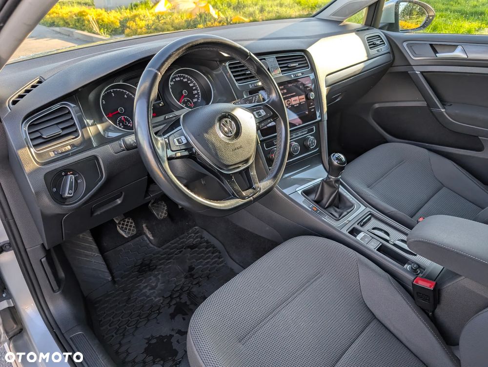 Volkswagen Golf 1.6 TDI BMT Comfortline - 4