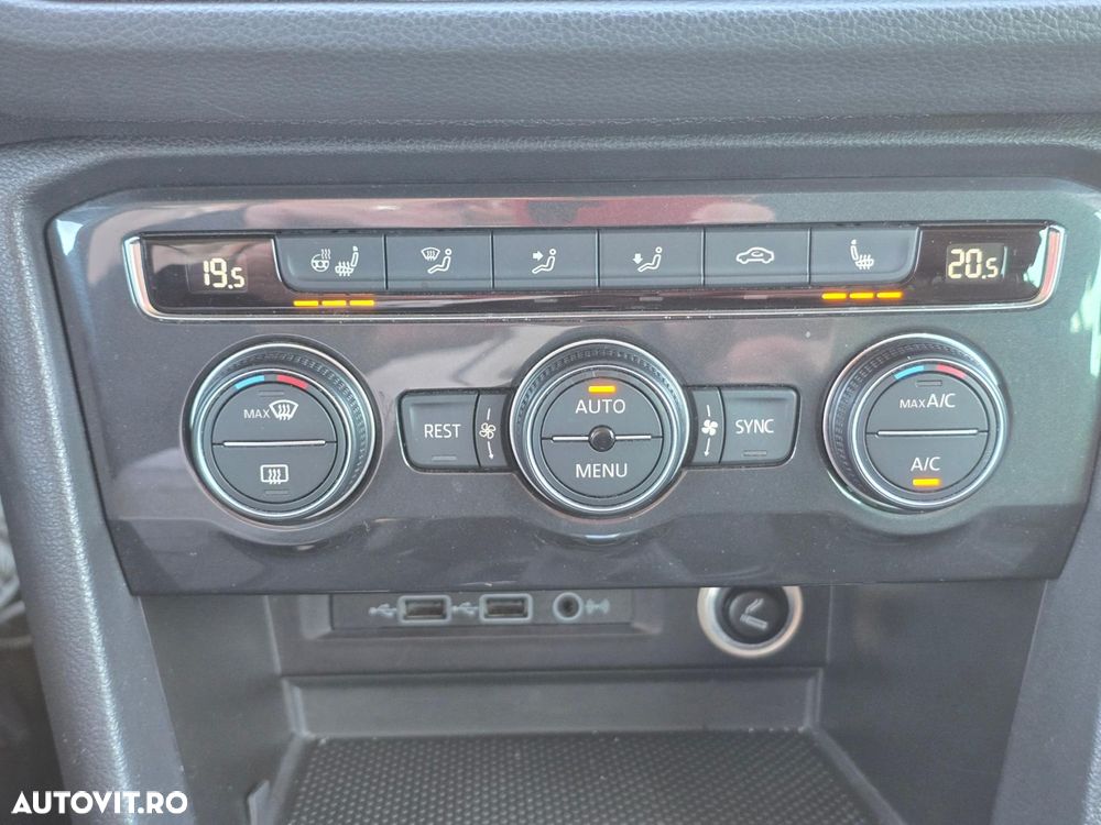 Volkswagen Tiguan - 16