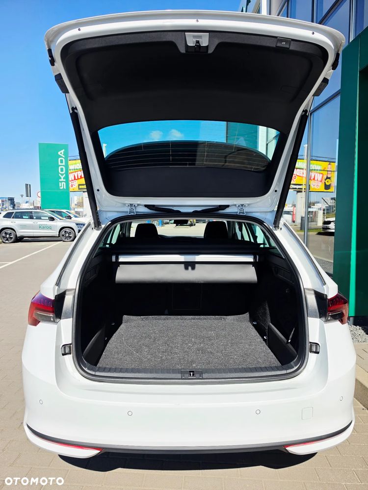 Skoda Octavia 1.5 TSI Selection - 10