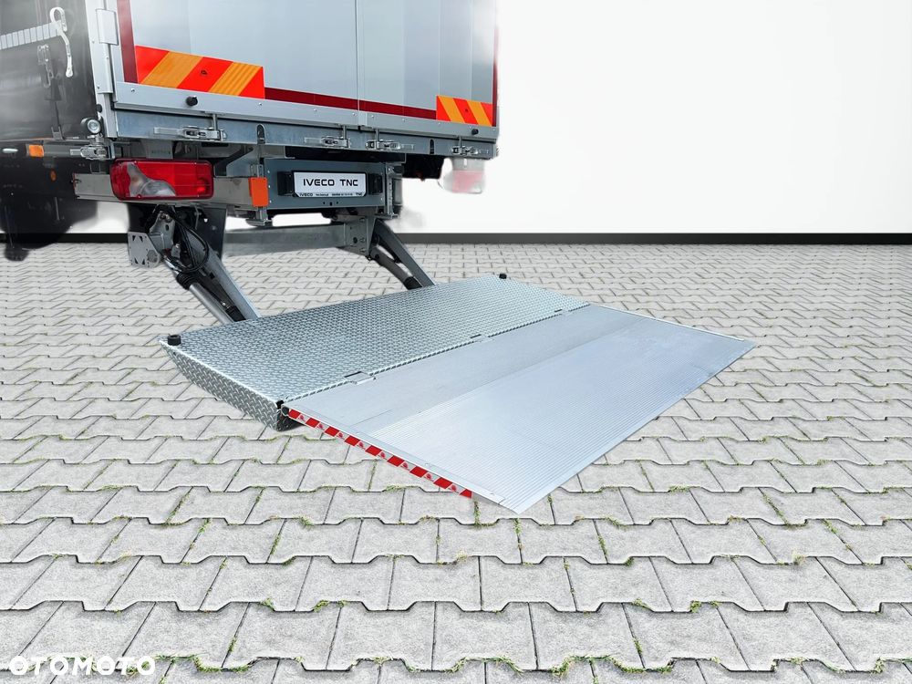 Iveco ML180E32/P Zabudowa Międzynarodowa 22EP + Winda Slider 1500 kg - 22