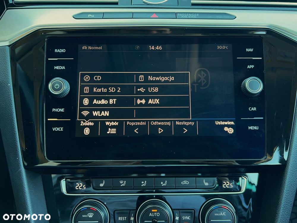 Volkswagen Passat - 25
