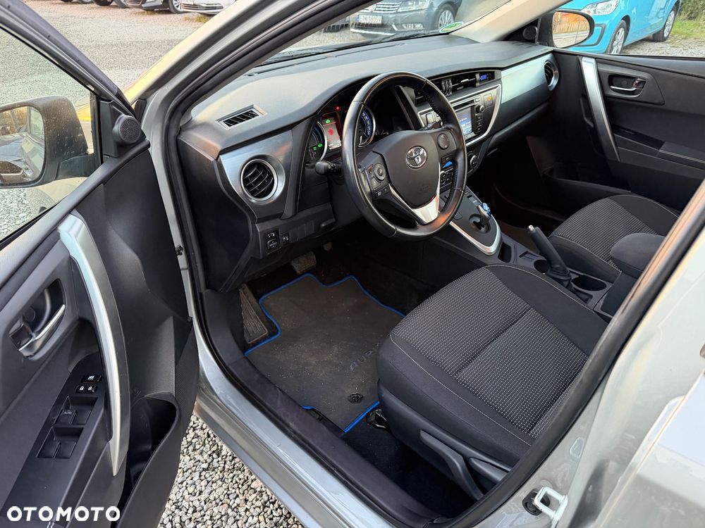 Toyota Auris 1.8 HSD Luna - 24