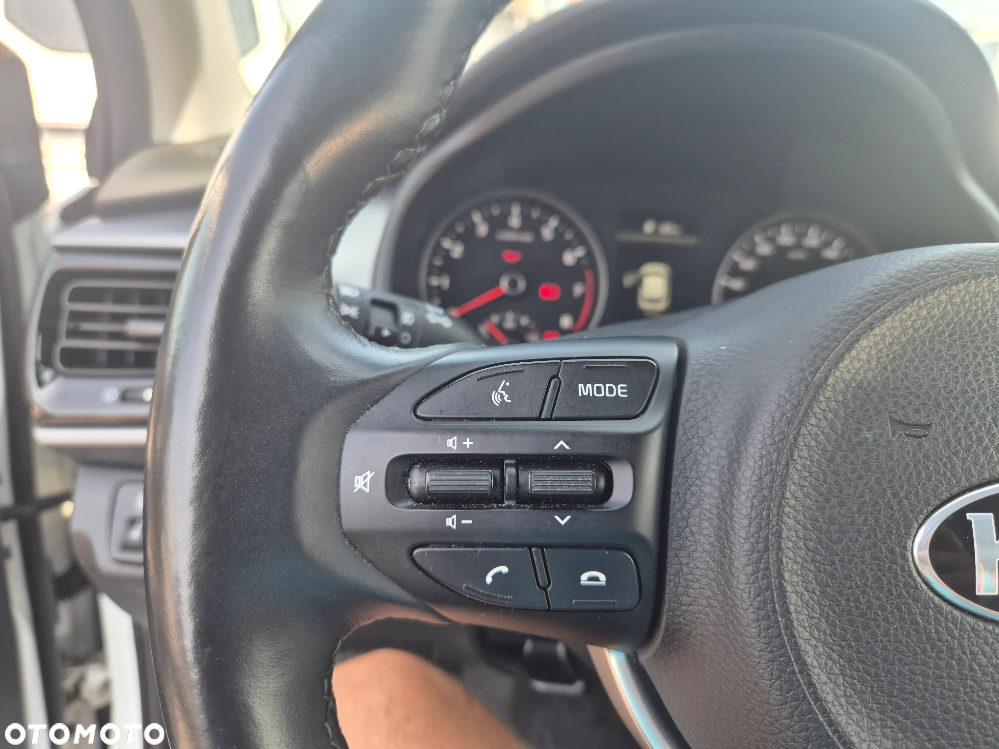 Kia Stonic 1.0 T-GDI XL - 26