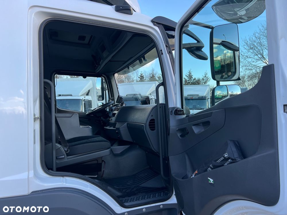 Mercedes-Benz ATEGO - 33