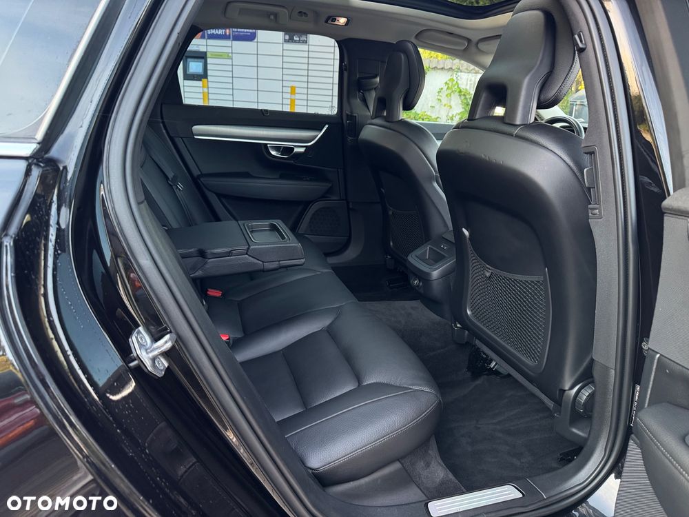 Volvo V90 D3 Geartronic Momentum Pro - 12