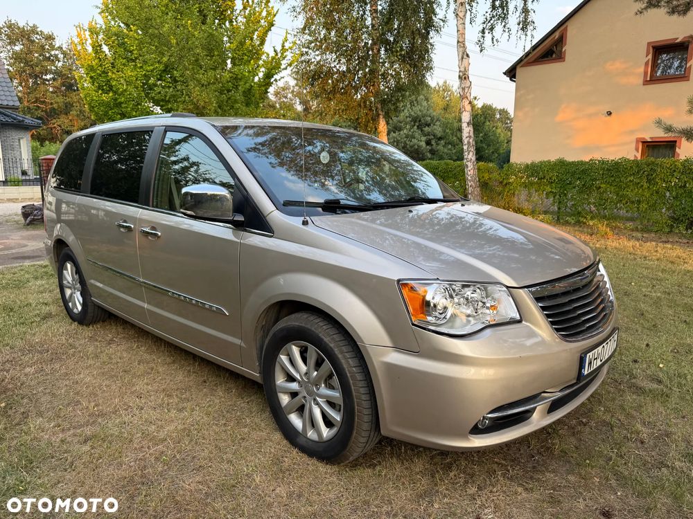 Chrysler Town & Country 3.6 Limited - 5