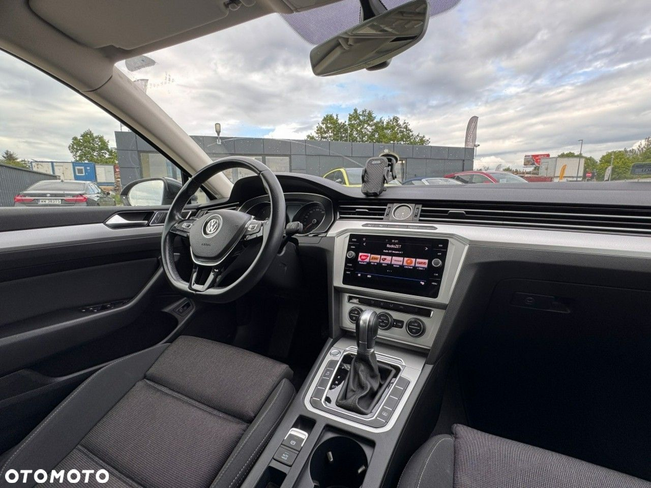 Volkswagen Passat - 14