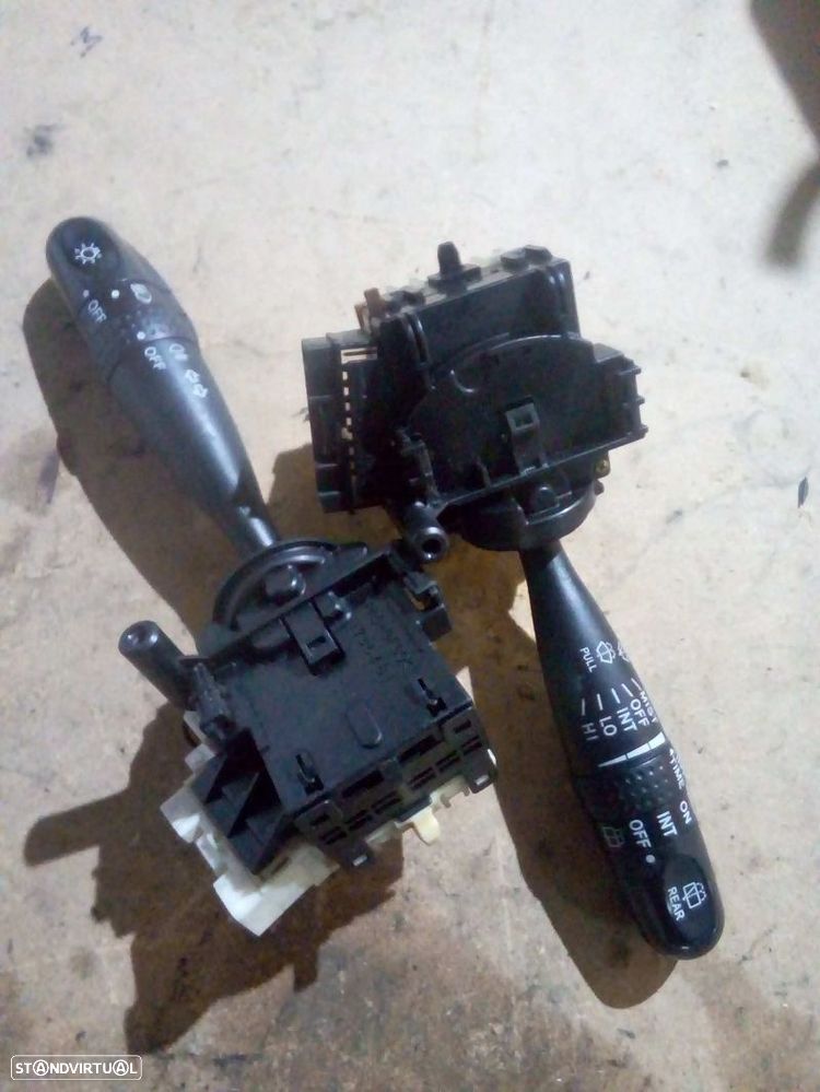 Manete Dos Piscas Toyota Corolla Três Volumes (_E12_) - 1