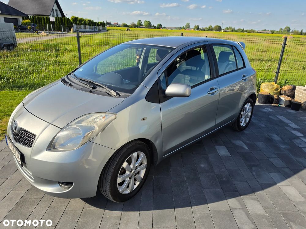 Toyota Yaris 1.3 Luna - 4