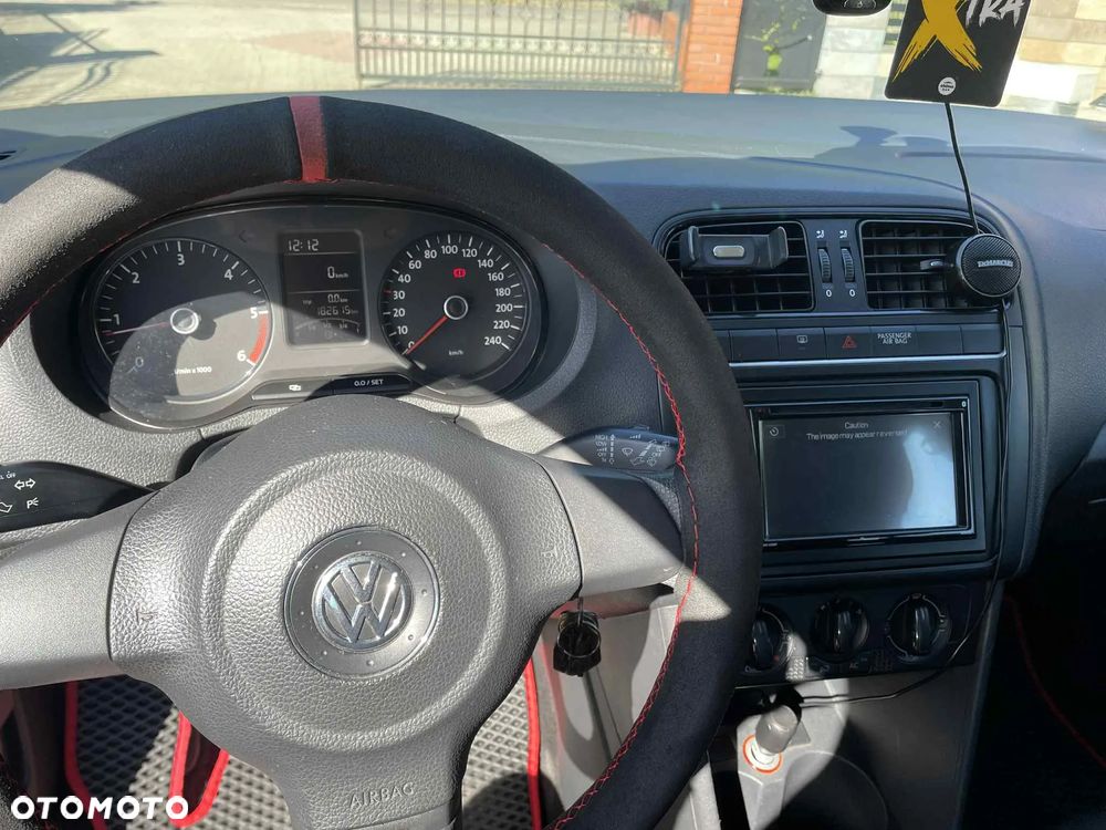 Volkswagen Polo - 17