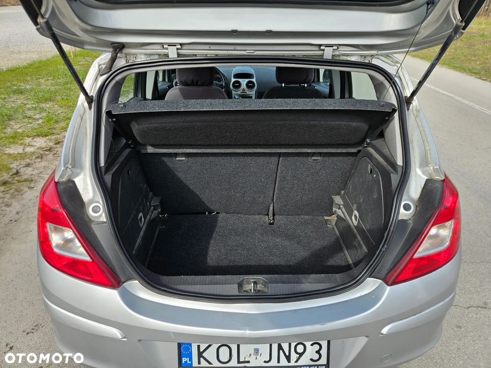 Opel Corsa 1.2 16V Enjoy - 10