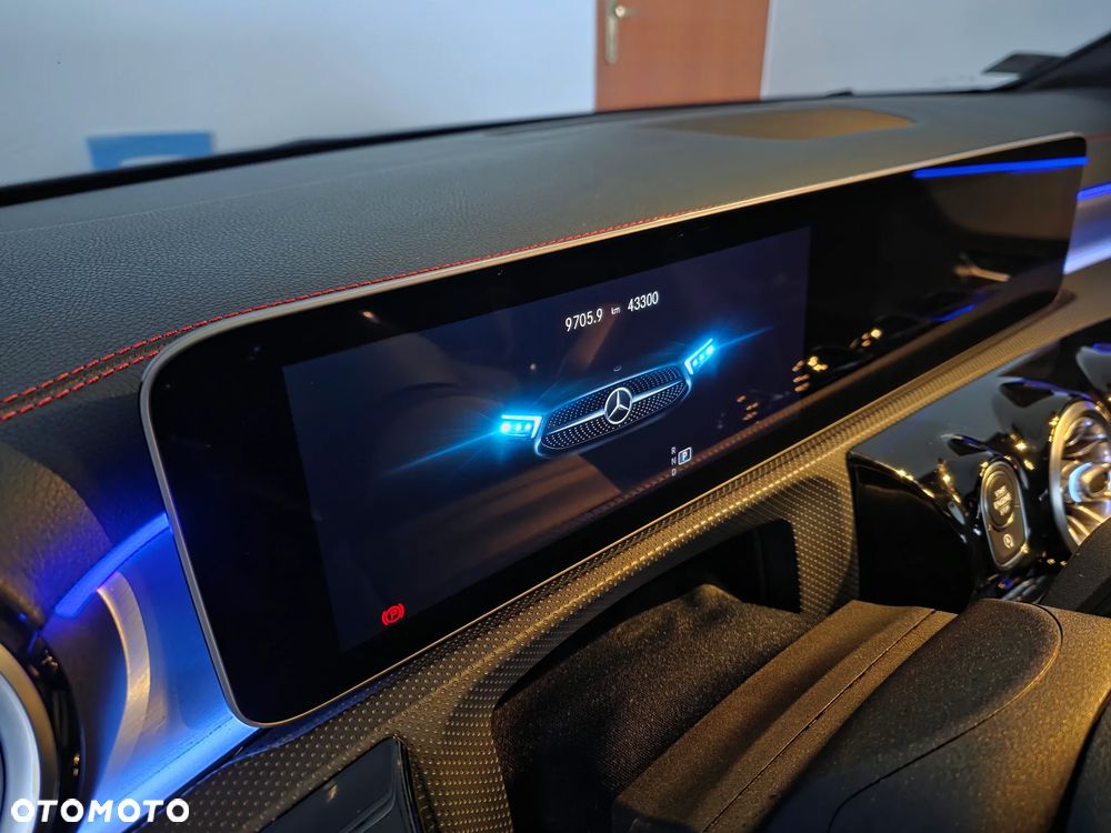 Mercedes-Benz CLA 200 4-Matic AMG Line 8G-DCT - 7