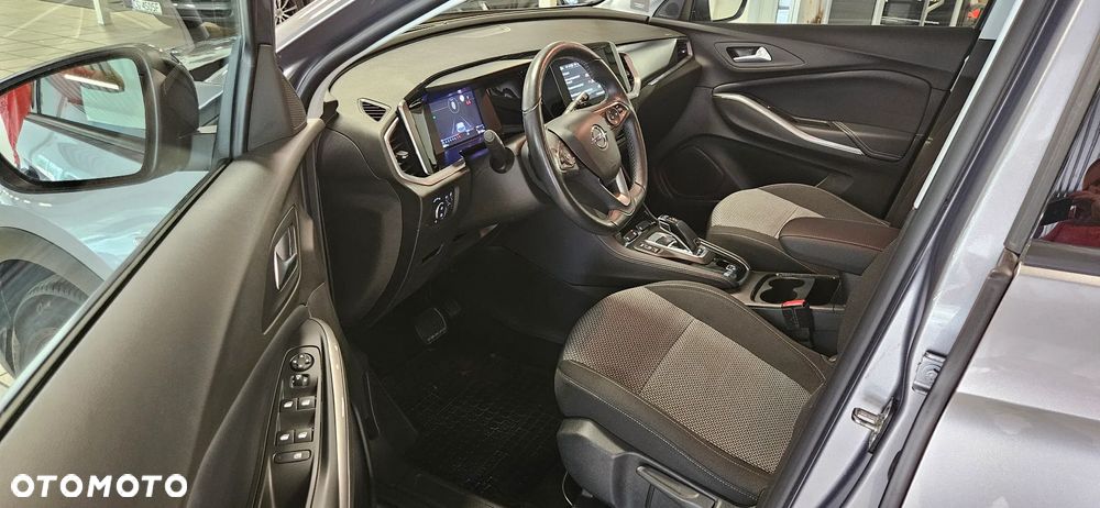 Opel Grandland 1.2 T Business Edition S&S - 8