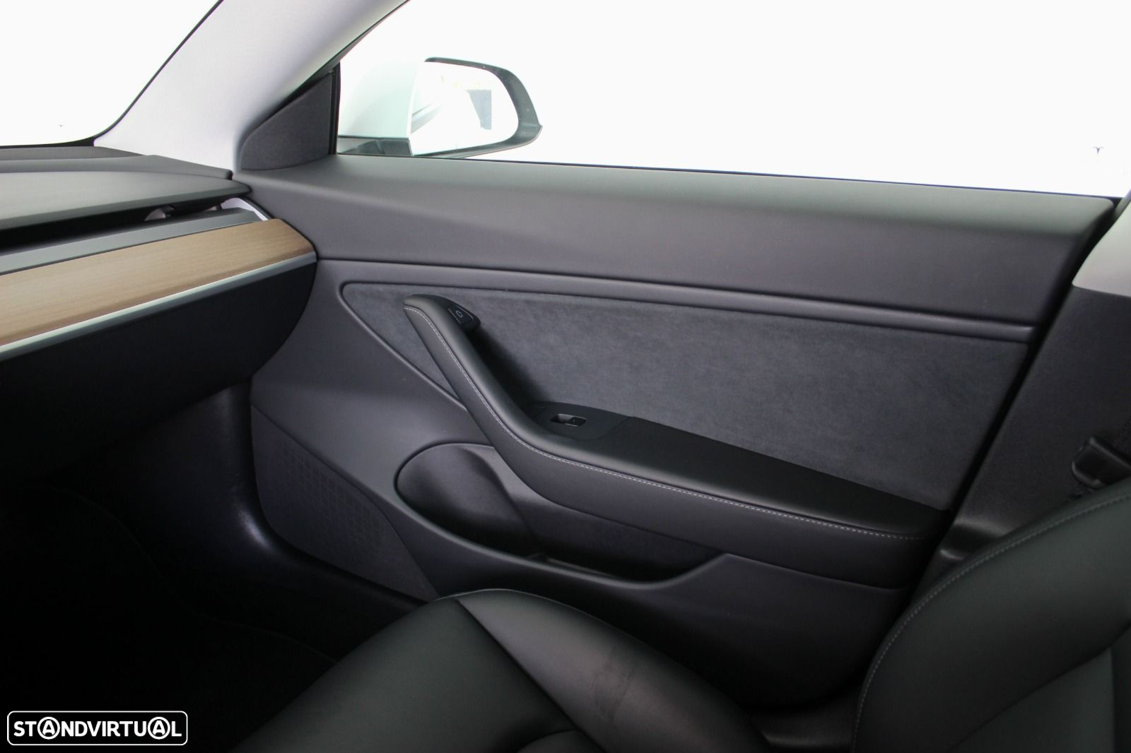 Tesla Model 3 Long Range Tração Integral - 28