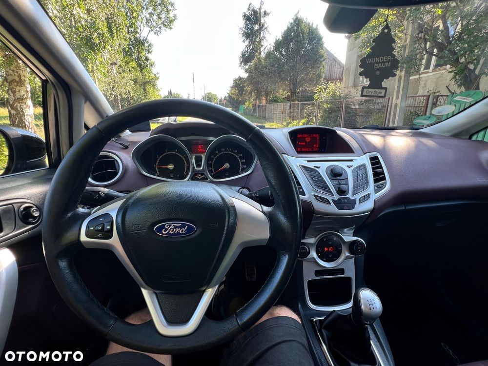 Ford Fiesta 1.4 Titanium - 17