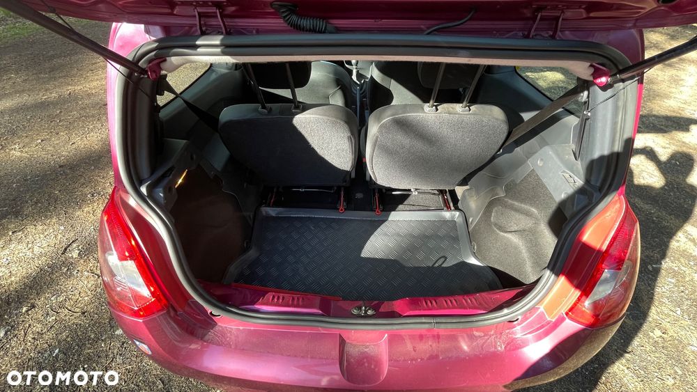 Renault Twingo 1.2 LEV 16V 75 eco2 - 23