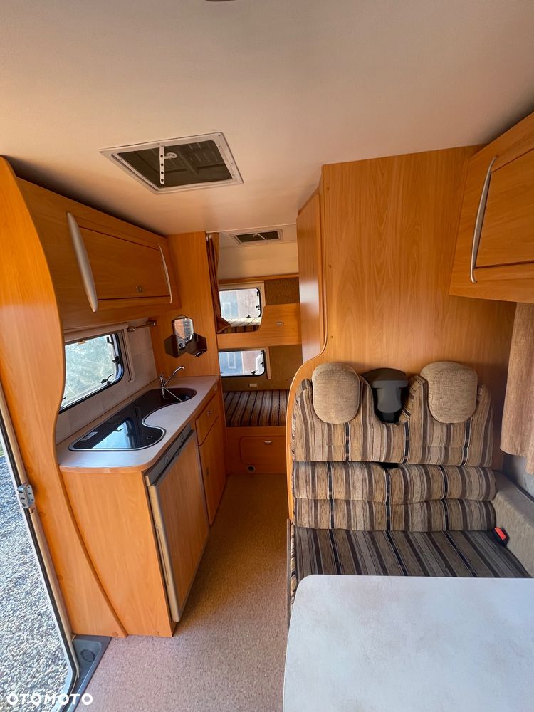 Ford Transit Challenger - 19