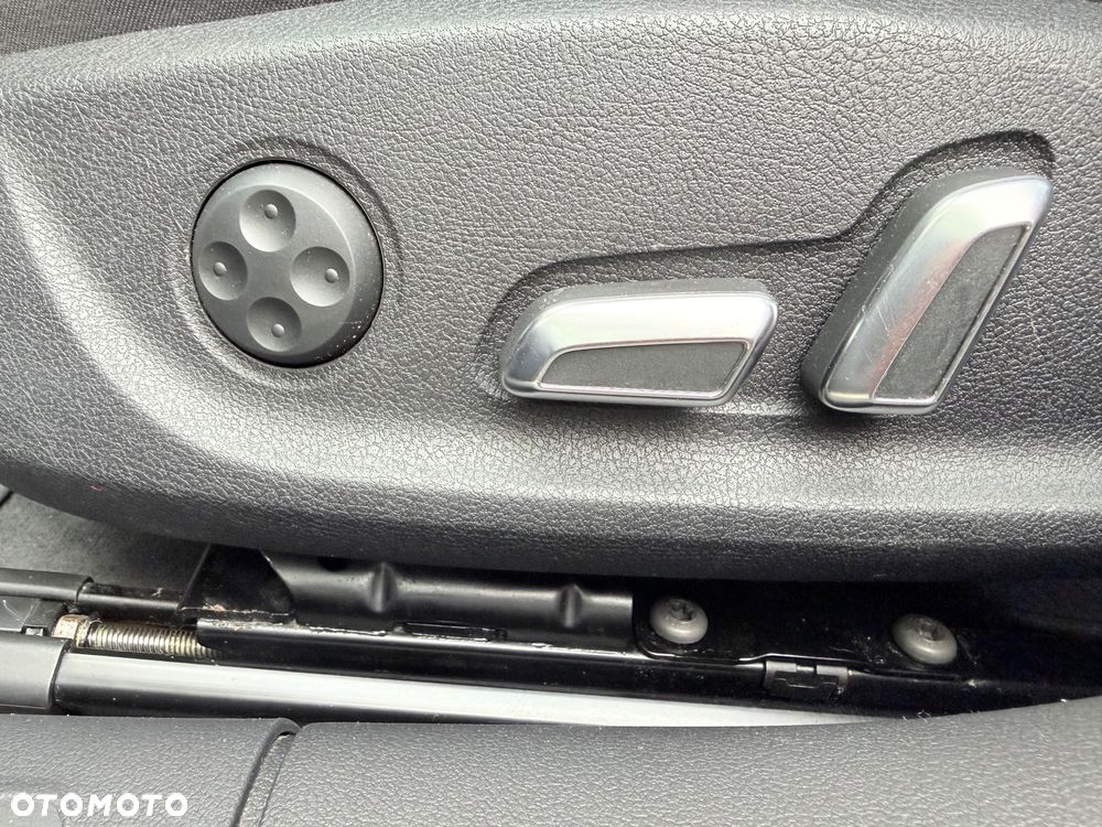 Audi A4 Limousine 1.8 TFSI Ambiente - 19