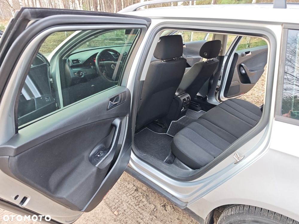 Volkswagen Passat 2.0 TDI Comfortline DSG - 4