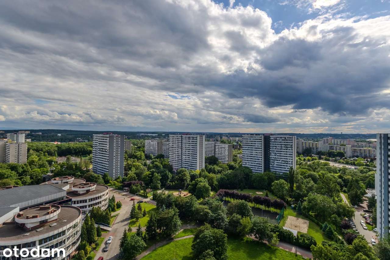 4 Pokojowe mieszkanie po generalnym remoncie, osiedle Tysiąclecia