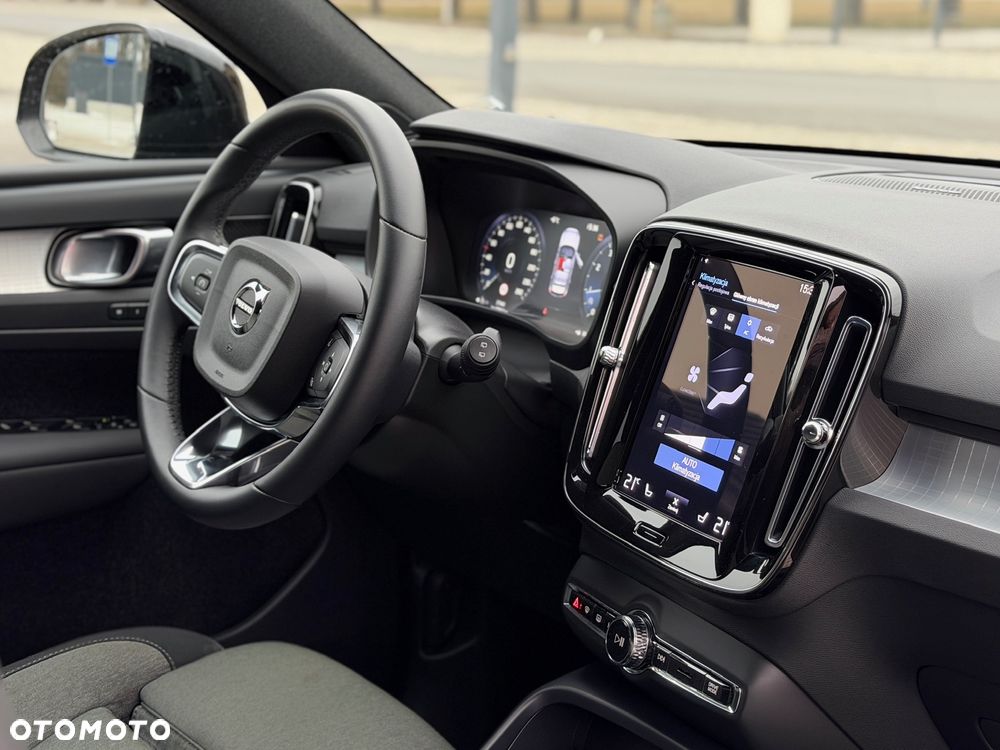 Volvo XC 40 T2 Plus Dark - 10