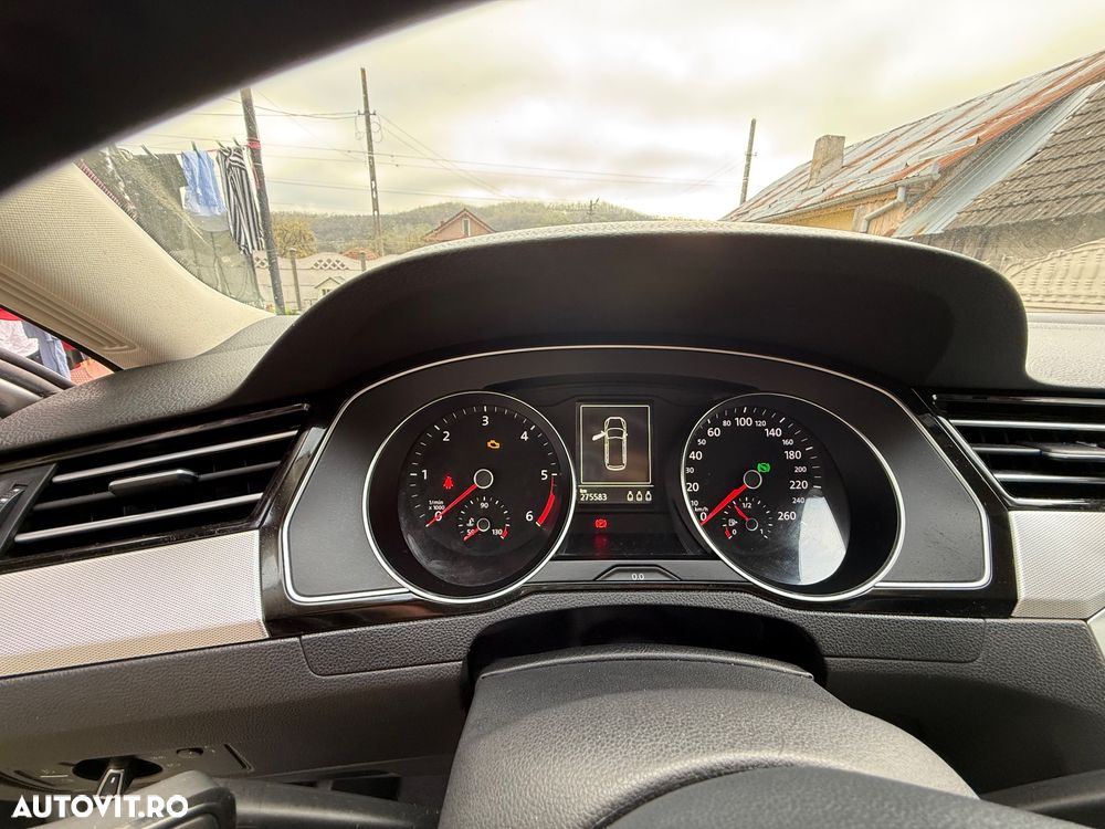 Volkswagen Passat 2.0 TDI DSG Comfortline - 1