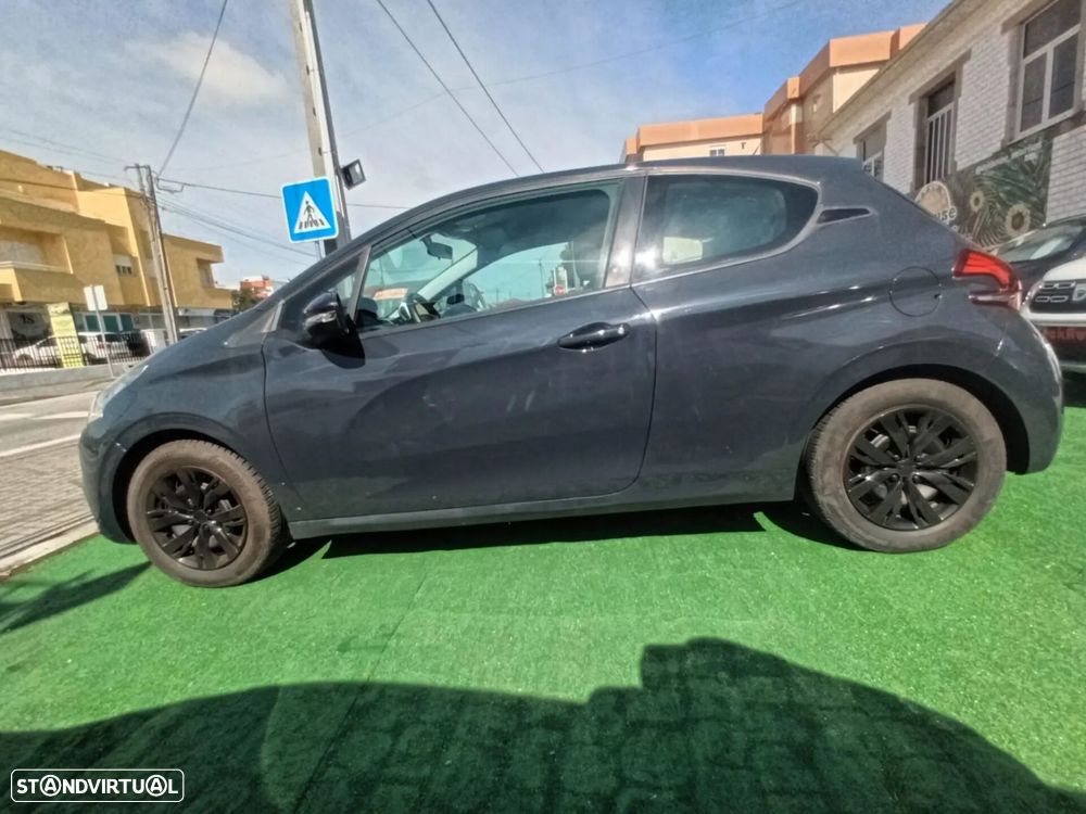 Peugeot 208 PureTech 82 Winter Edition - 4