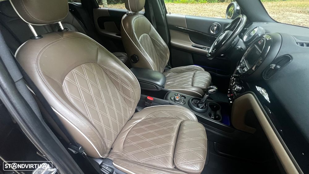 MINI Countryman Cooper SD ALL4 Auto - 25