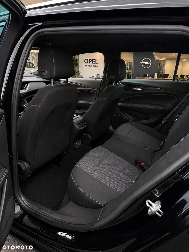 Opel Insignia - 9