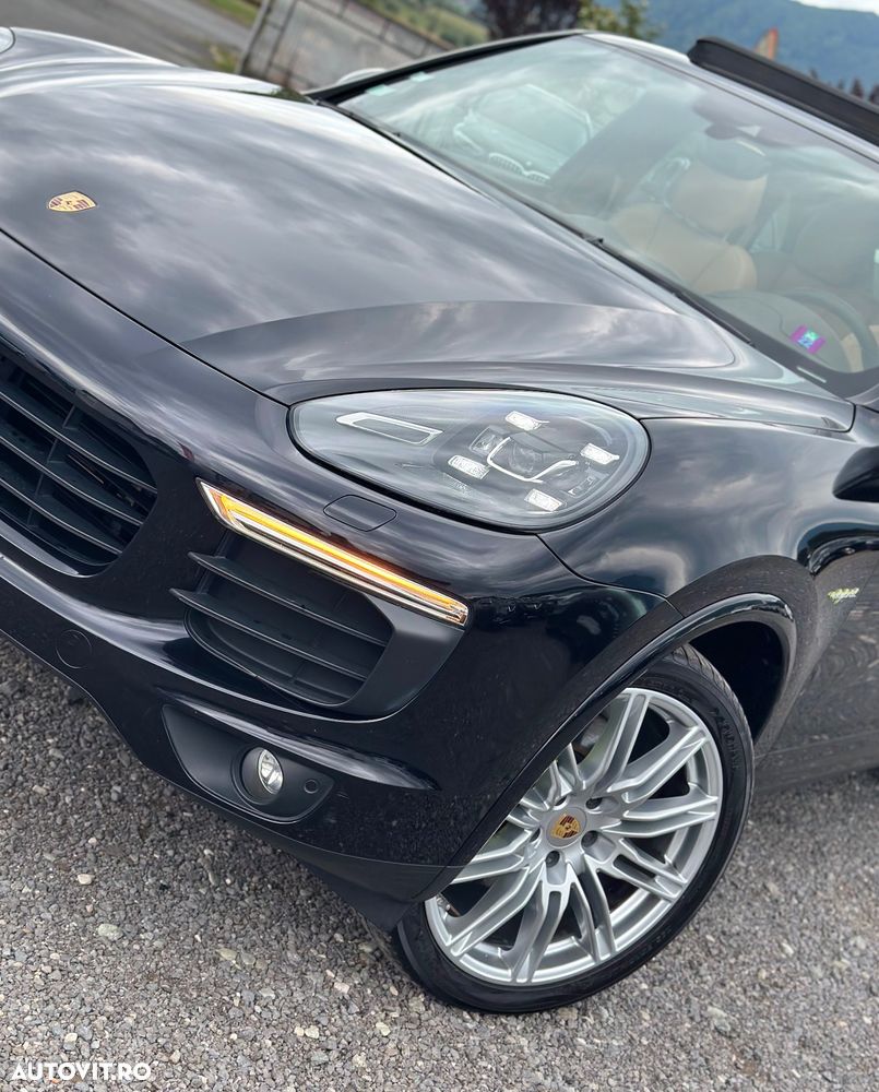 Porsche Cayenne S E-Hybrid Platinum Edition - 32