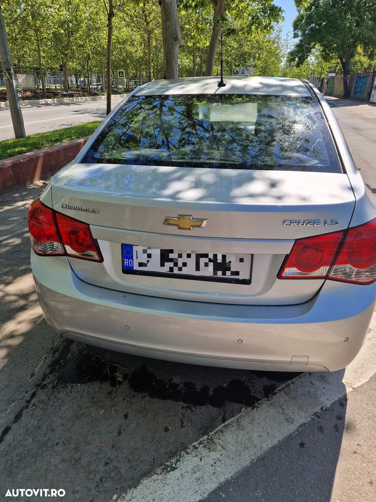 Chevrolet Cruze 1.6 LS Plus G2 - 10