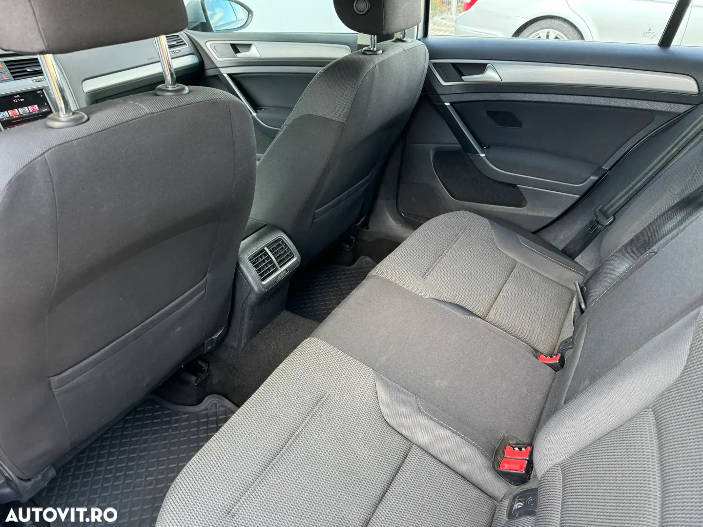 Volkswagen Golf Variant 1.6 TDI 4Motion BlueMotion Technology Comfortline - 15