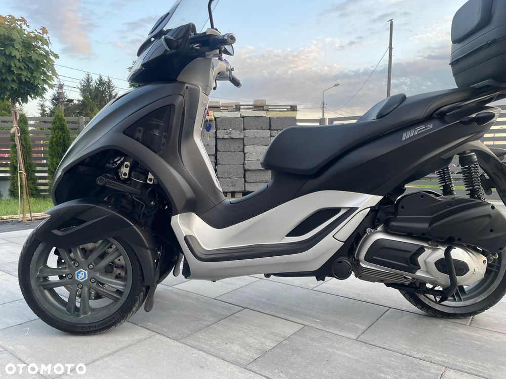 Piaggio MP-3 - 2