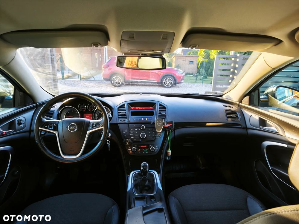 Opel Insignia - 16