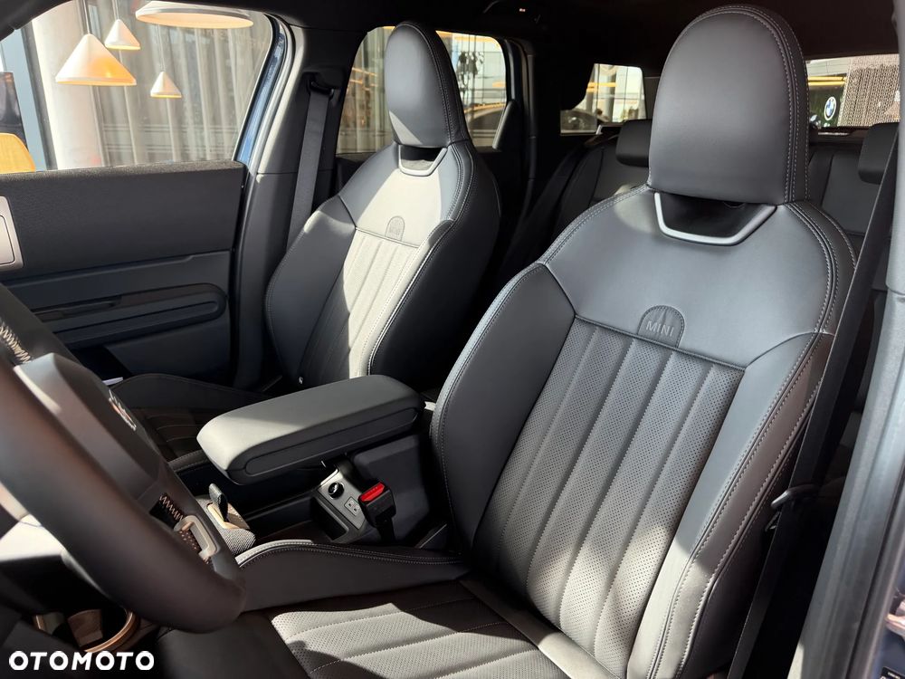 MINI Countryman C Favoured Trim - 11