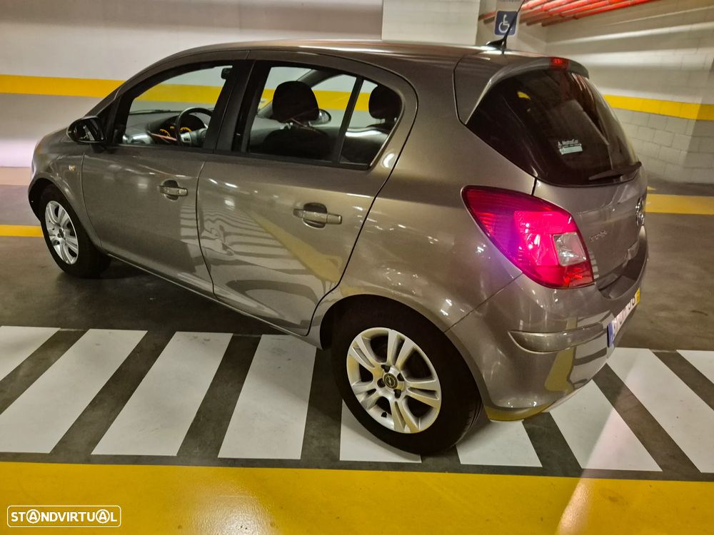 Opel Corsa 1.2 Connect - 17