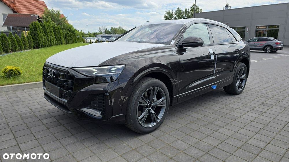 Audi Q8 - 2