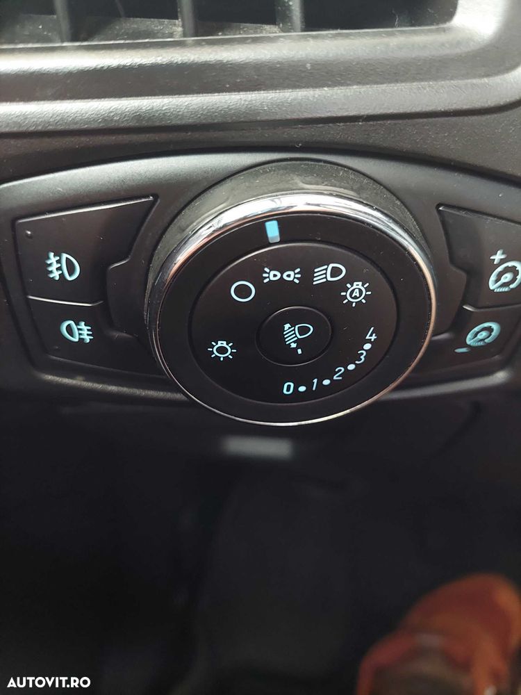 Ford Focus - 13