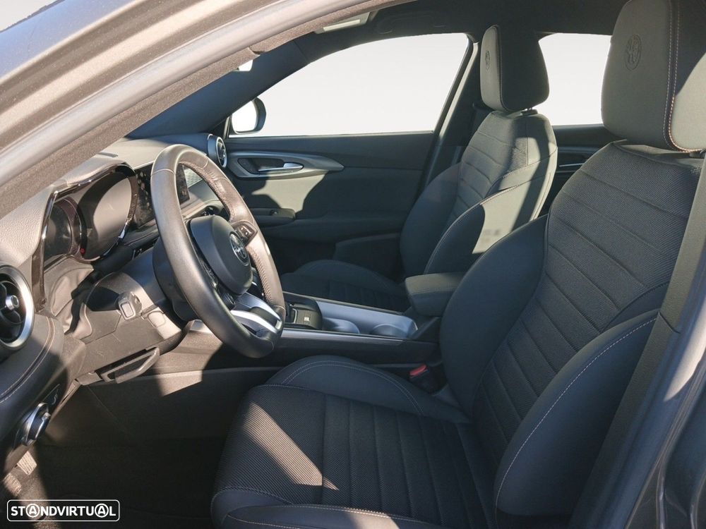 Alfa Romeo Tonale 1.5 Hybrid Ti - 9